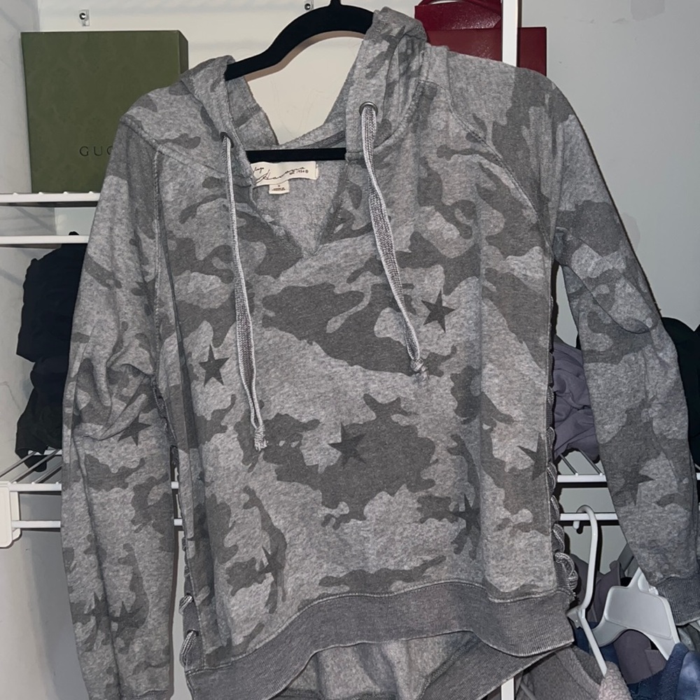 Island Gypsy botique camp/star sweater